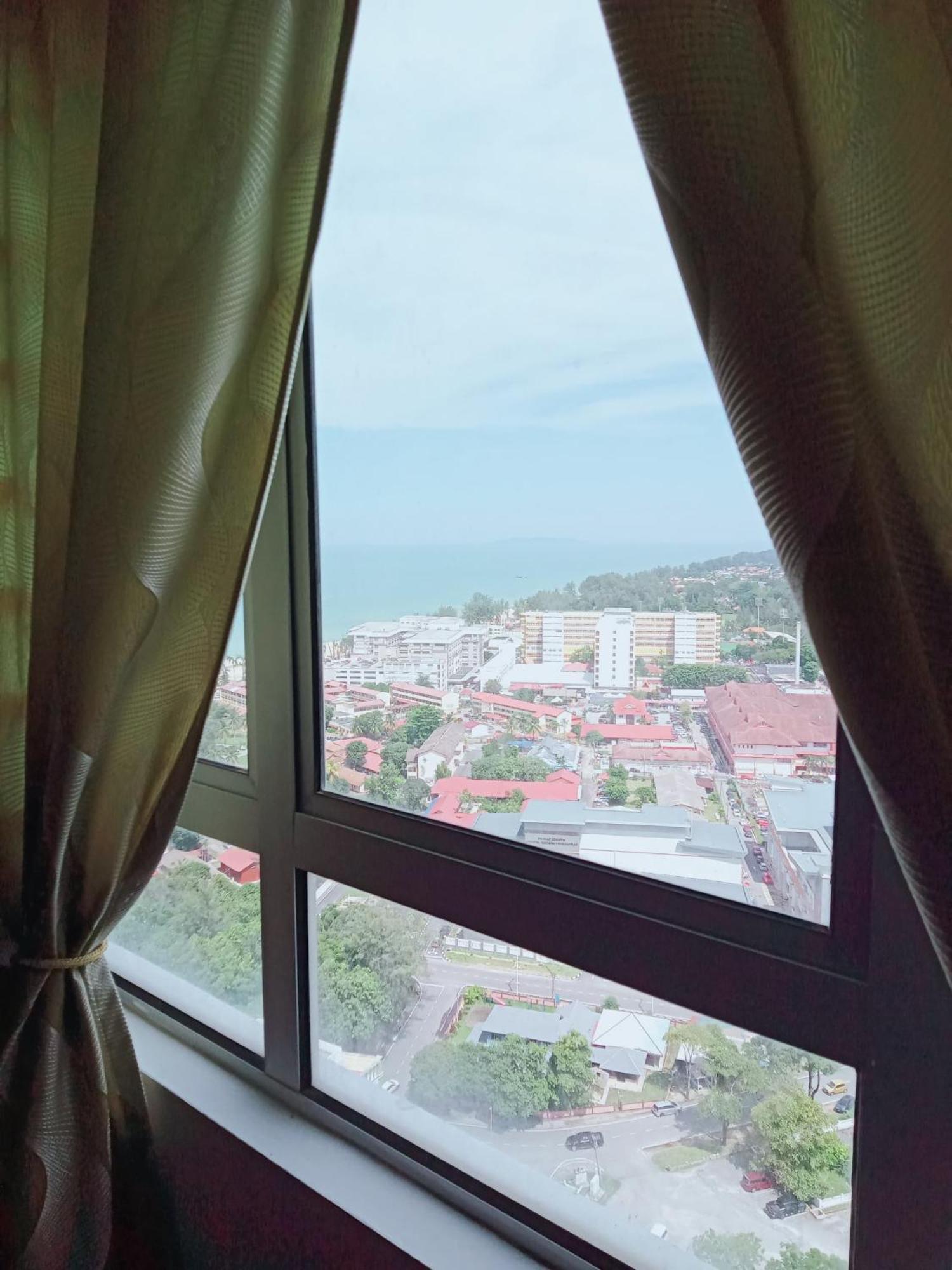 Homestay Kuala Terengganu Rose House Pantai Batu Buruk ภายนอก รูปภาพ